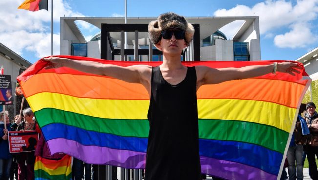 Германия начала предоставлять убежище чеченским геям