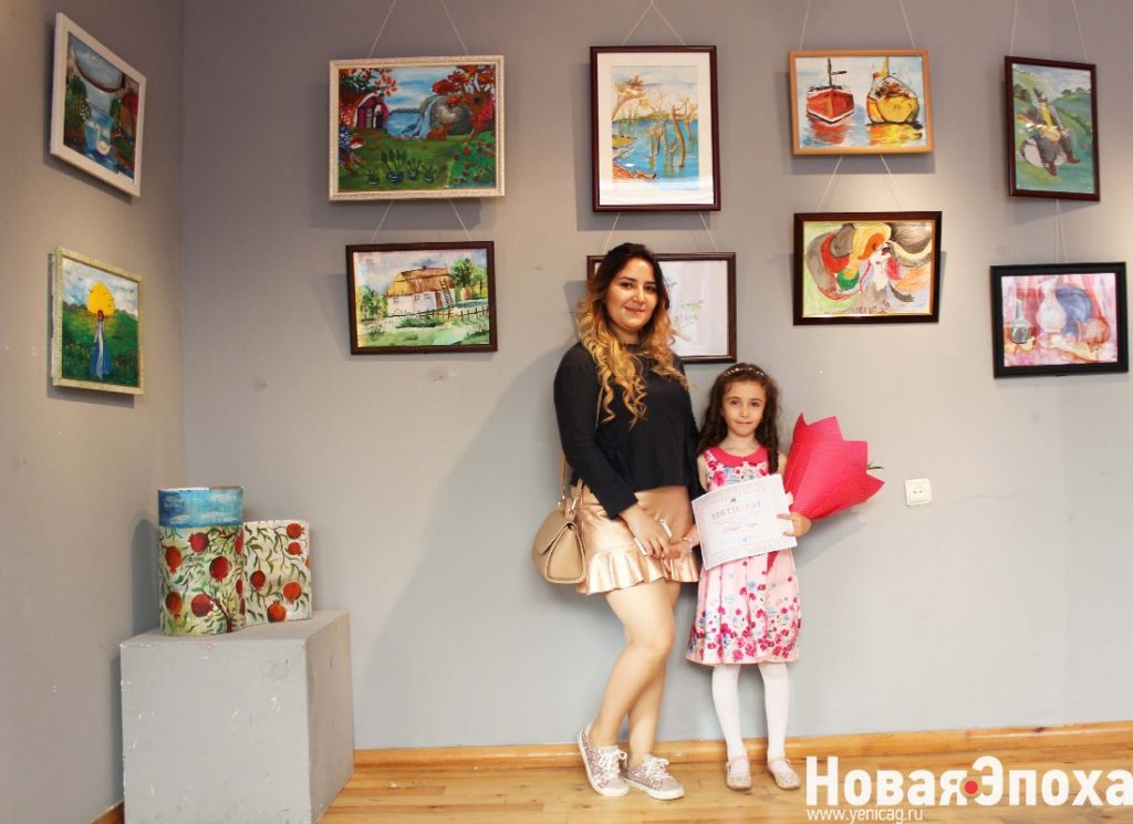 В Баку прошла выставка юных талантов – ФОТОСЕССИЯ
