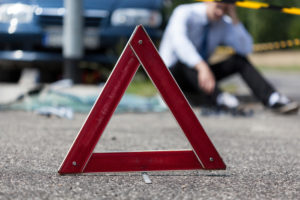 В Саранске водитель Audi А6 погиб под рухнувшей в результате наезда световой опорой