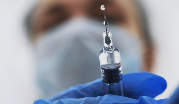Представитель центра «Росмигрант»:  В Москве на высшем уровне организована вакцинация от коронавируса для иностранцев