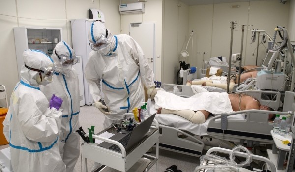 За сутки в РФ госпитализировали 14 тыс. 570 человек с коронавирусной инфекцией